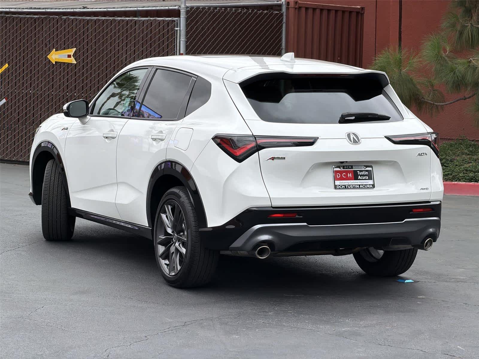 Thumbnail: 2025 Acura ADX - 4