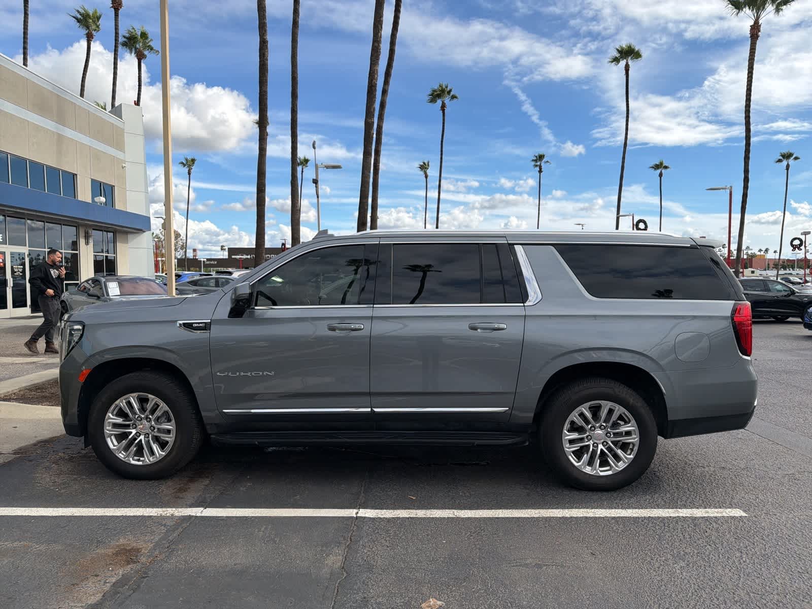 Thumbnail: 2022 GMC Yukon XL - 2