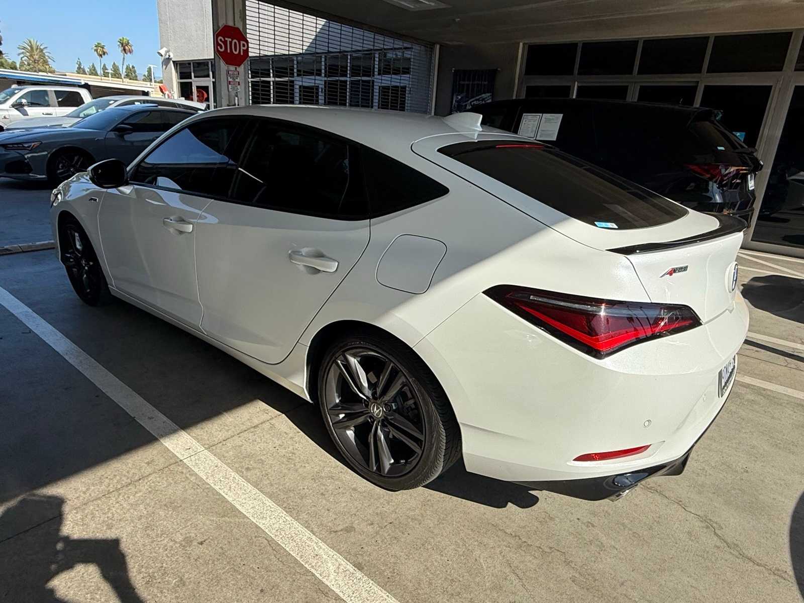 Thumbnail: 2023 Acura Integra - 3