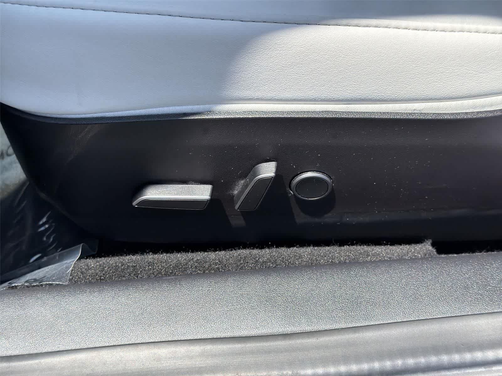 Thumbnail: 2022 Tesla Model 3 - 25