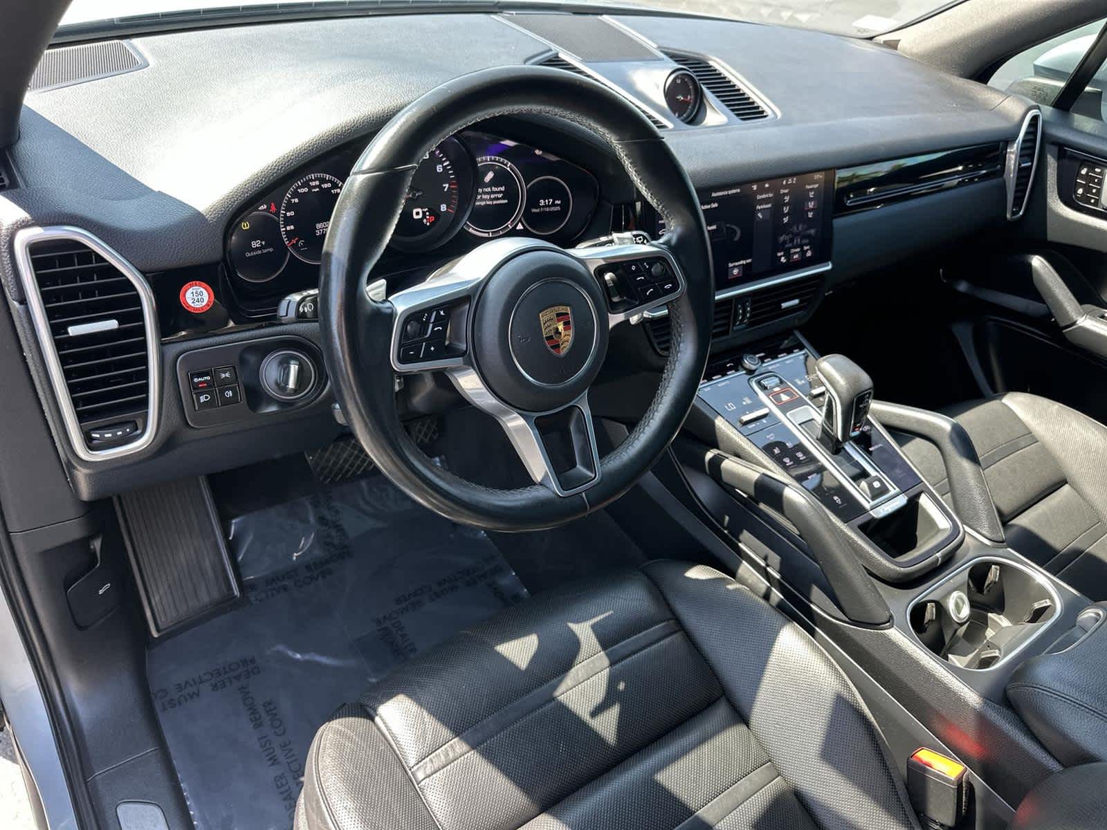 Thumbnail: 2020 Porsche Cayenne - 2