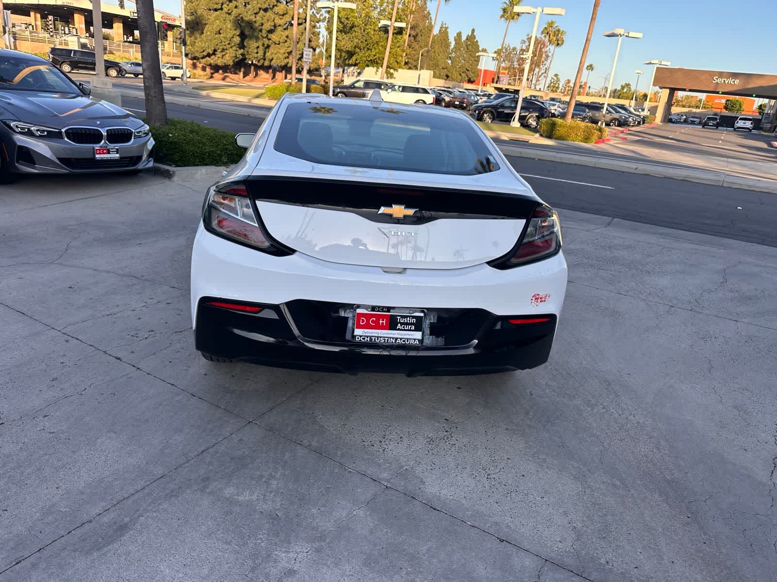 Thumbnail: 2018 Chevrolet Volt - 4