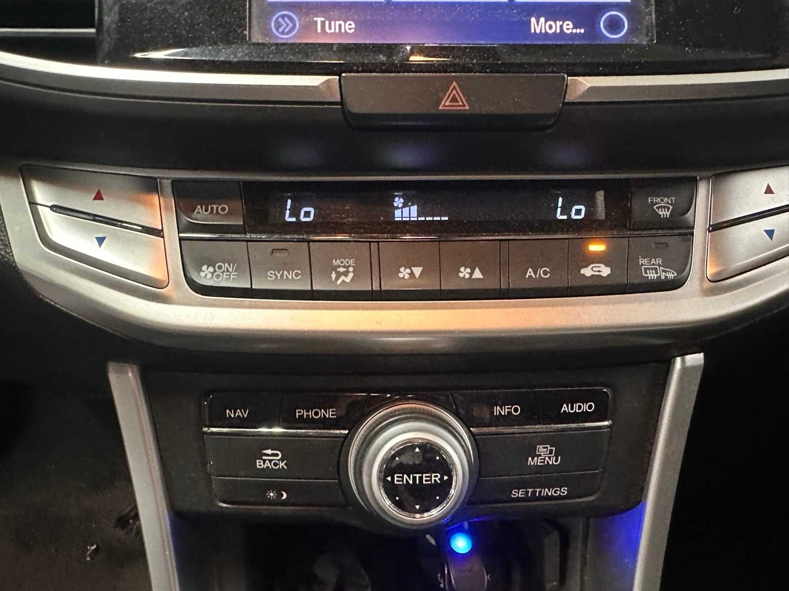 Thumbnail: 2015 Honda Accord - 17