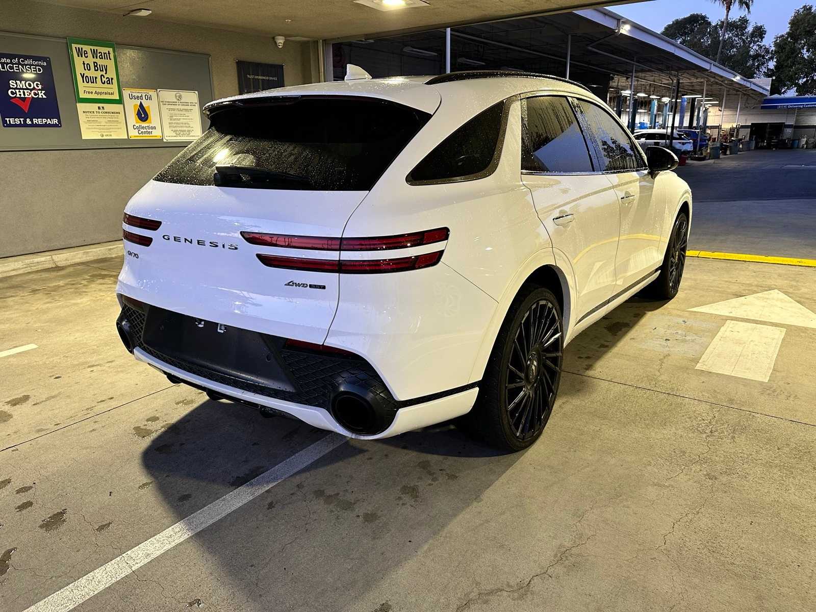 Thumbnail: 2022 Genesis GV70 - 5