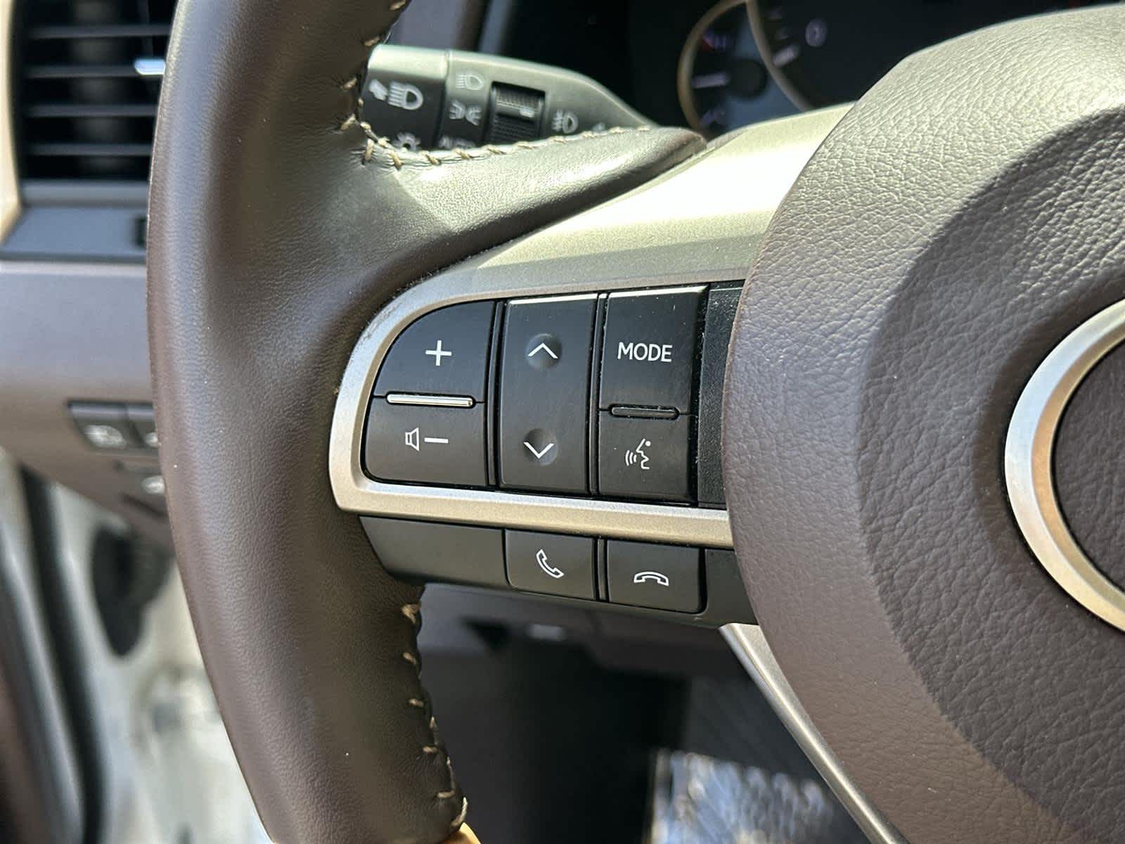 Thumbnail: 2019 Lexus RX - 24