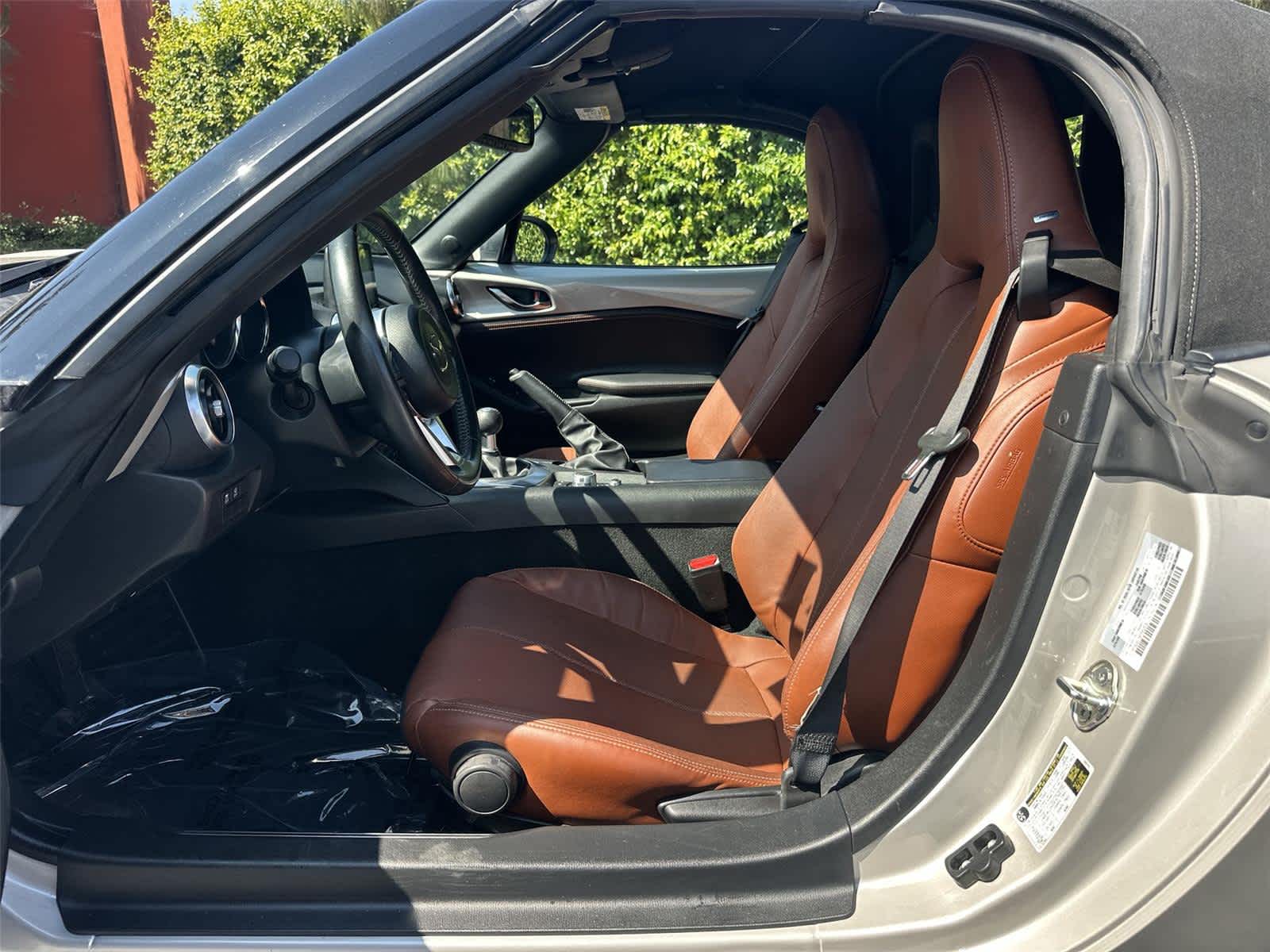 Thumbnail: 2023 Mazda MX-5 Miata - 11