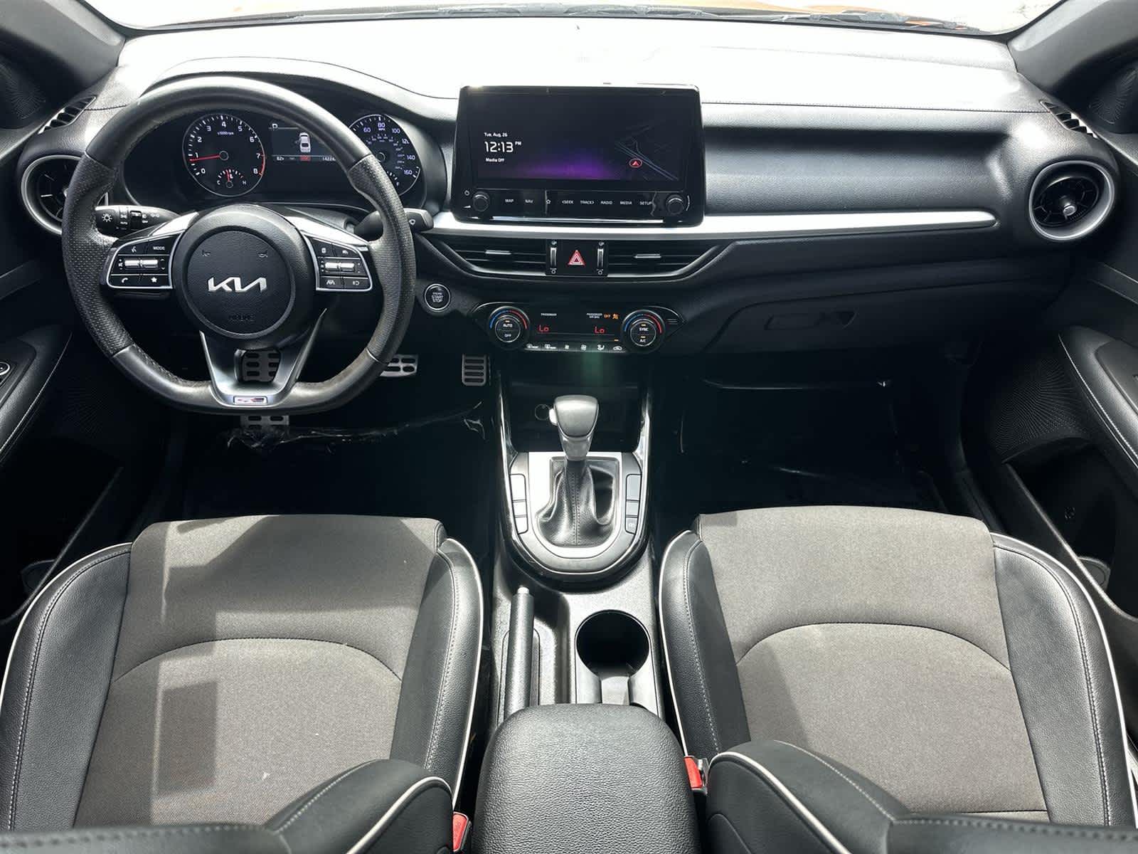 Thumbnail: 2023 Kia Forte - 10