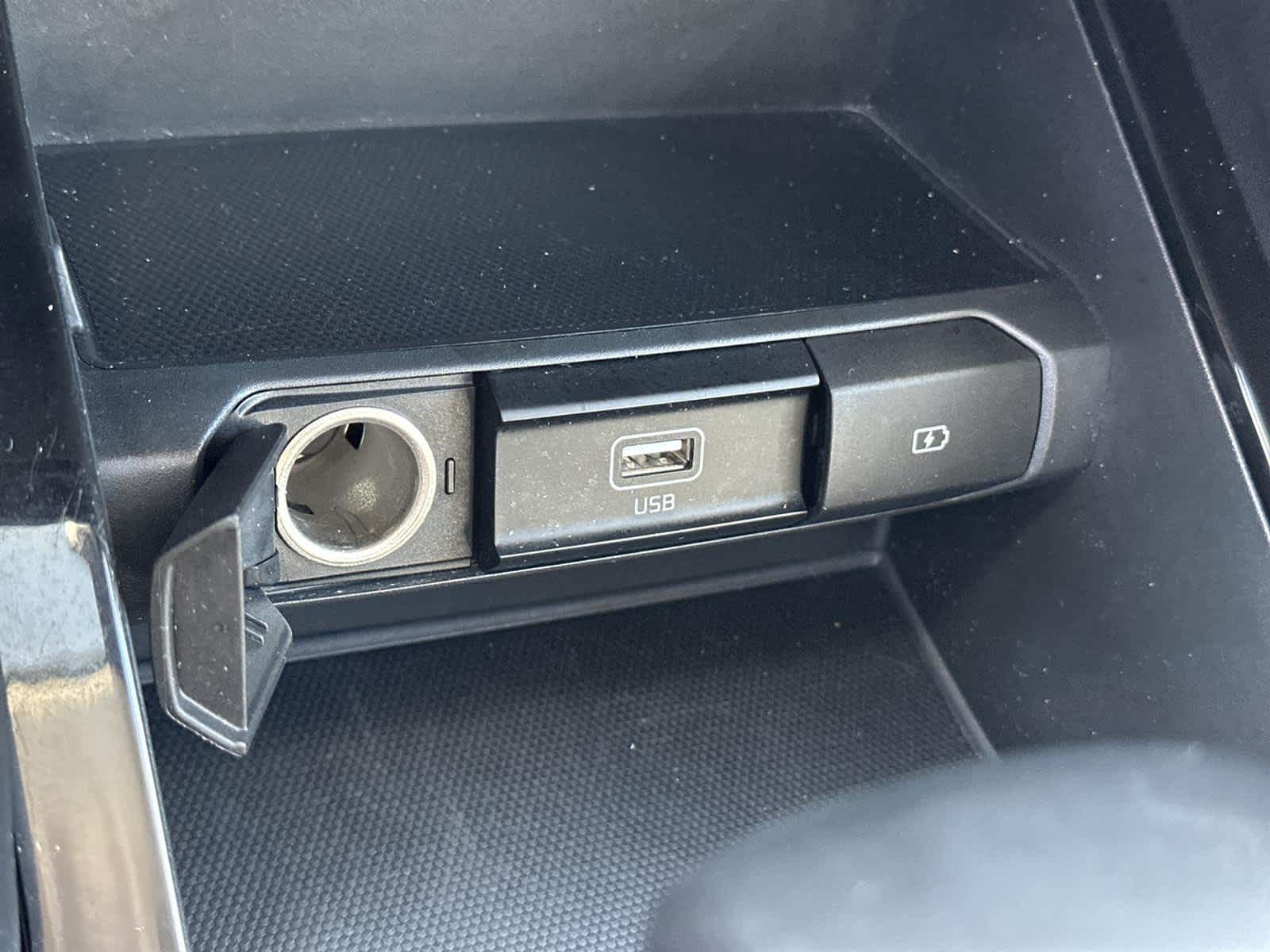 Thumbnail: 2020 Kia Telluride - 26