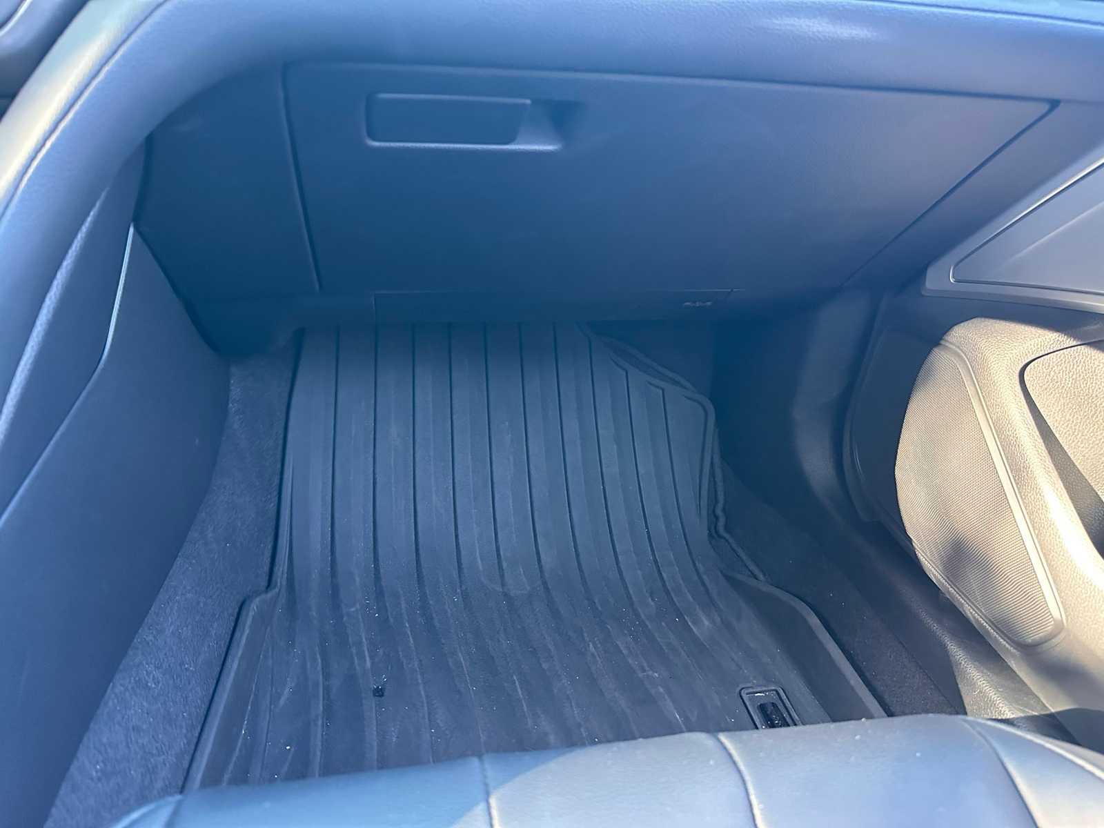 Thumbnail: 2023 Acura Integra - 20