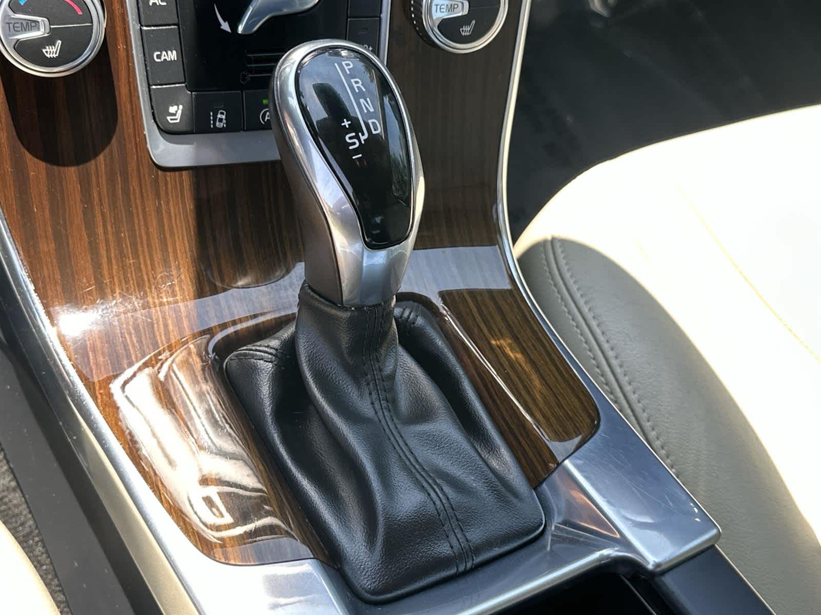 Thumbnail: 2016 Volvo S60 - 18
