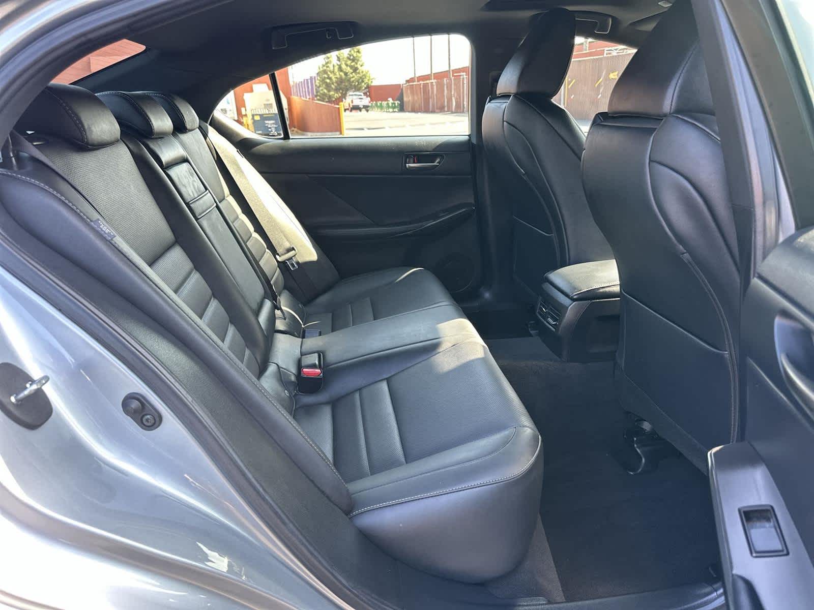 Thumbnail: 2021 Lexus IS - 13