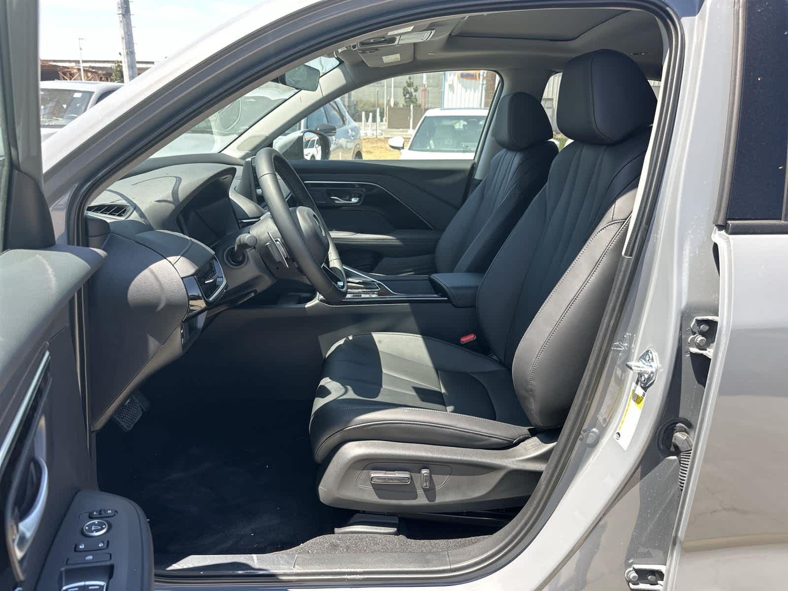 Thumbnail: 2025 Acura ADX - 11