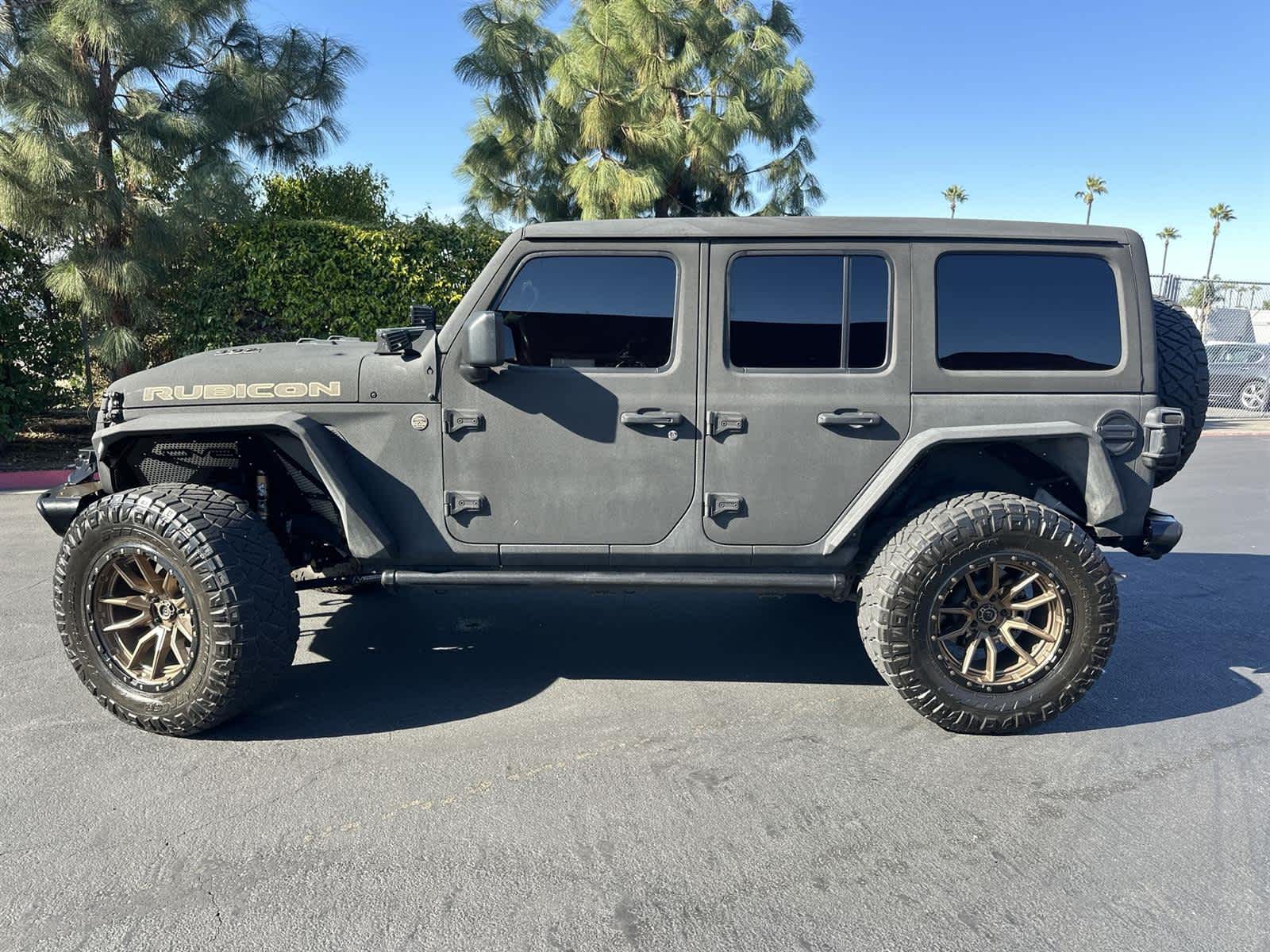 Thumbnail: 2021 Jeep Wrangler - 3