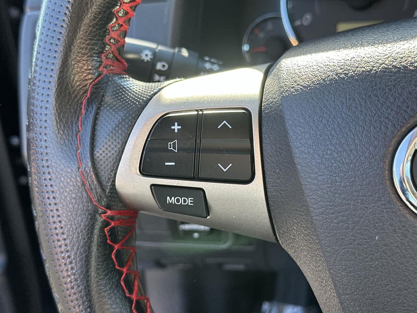 Thumbnail: 2013 Toyota Corolla - 22