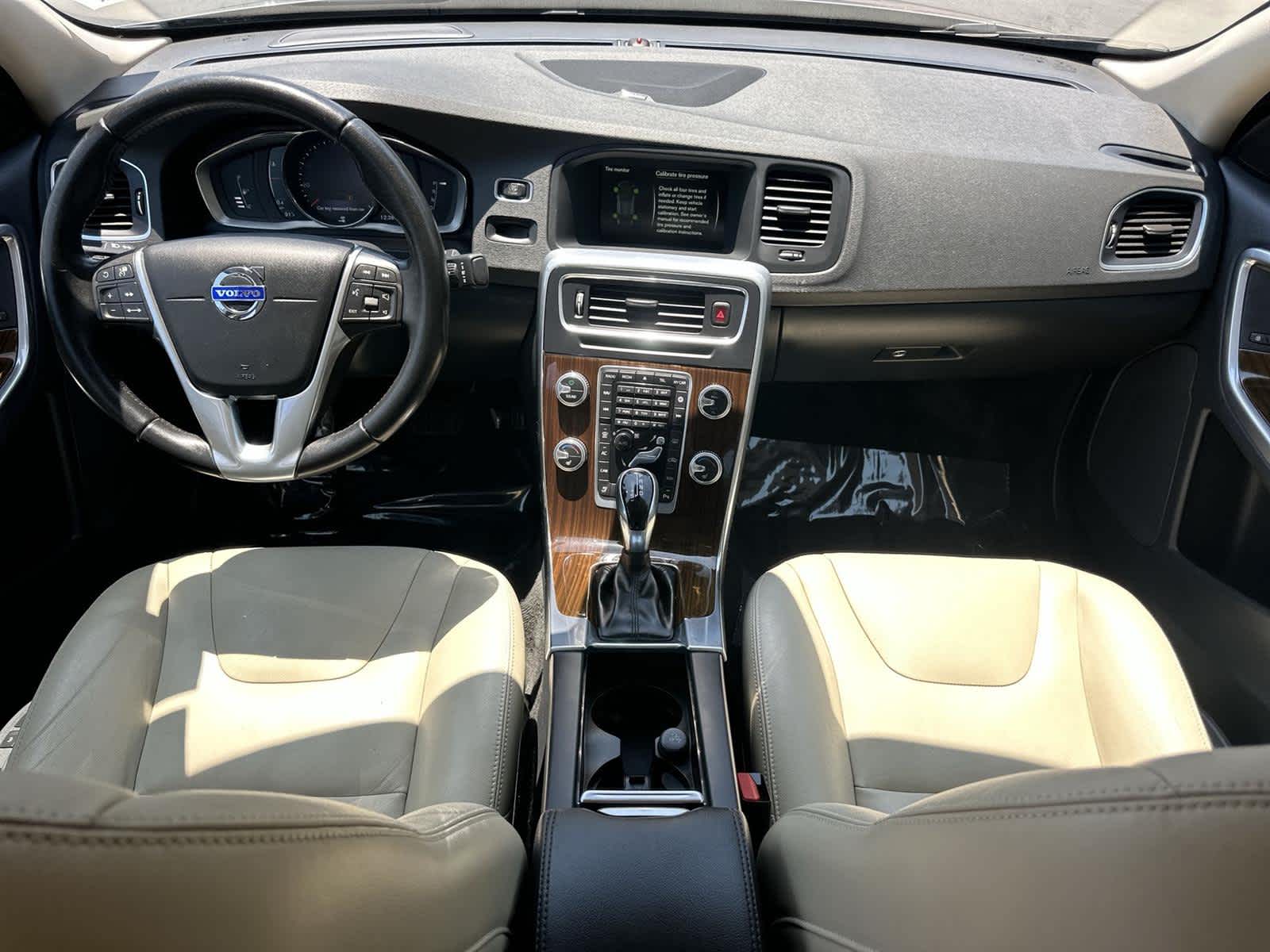 Thumbnail: 2016 Volvo S60 - 10