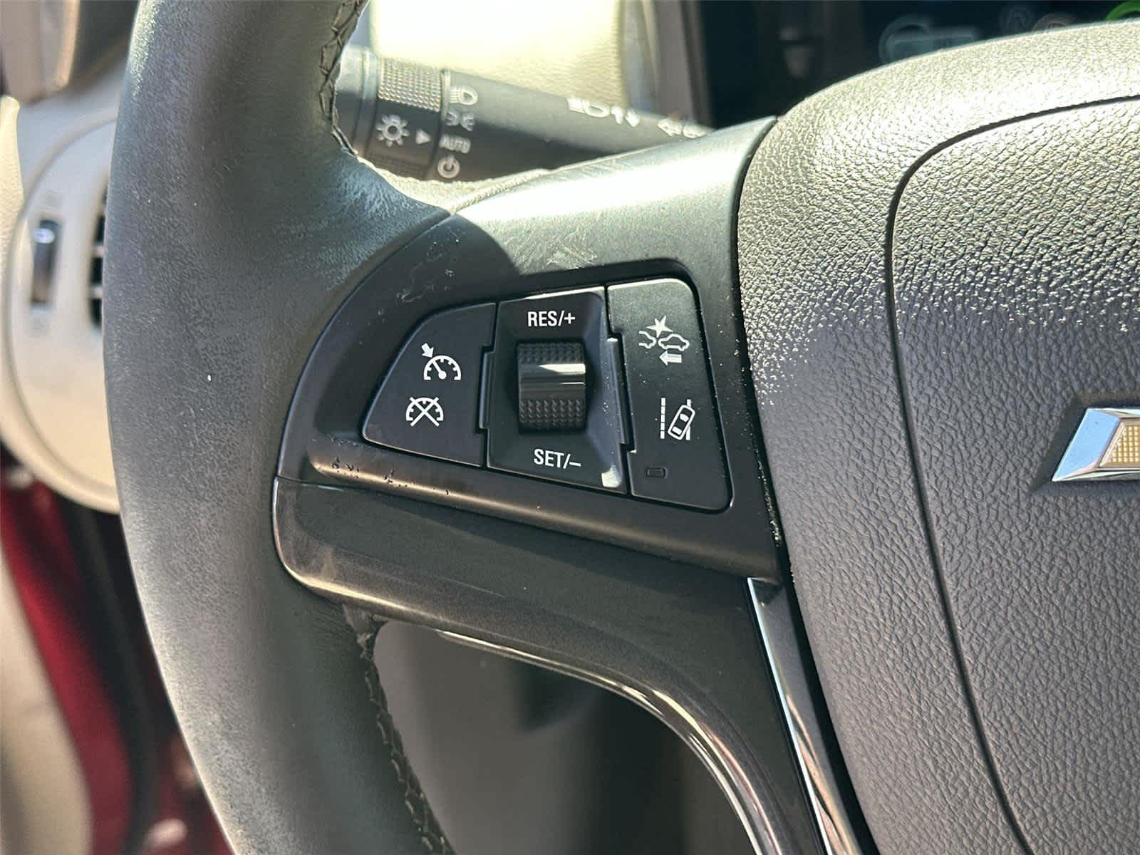 Thumbnail: 2013 Chevrolet Volt - 24