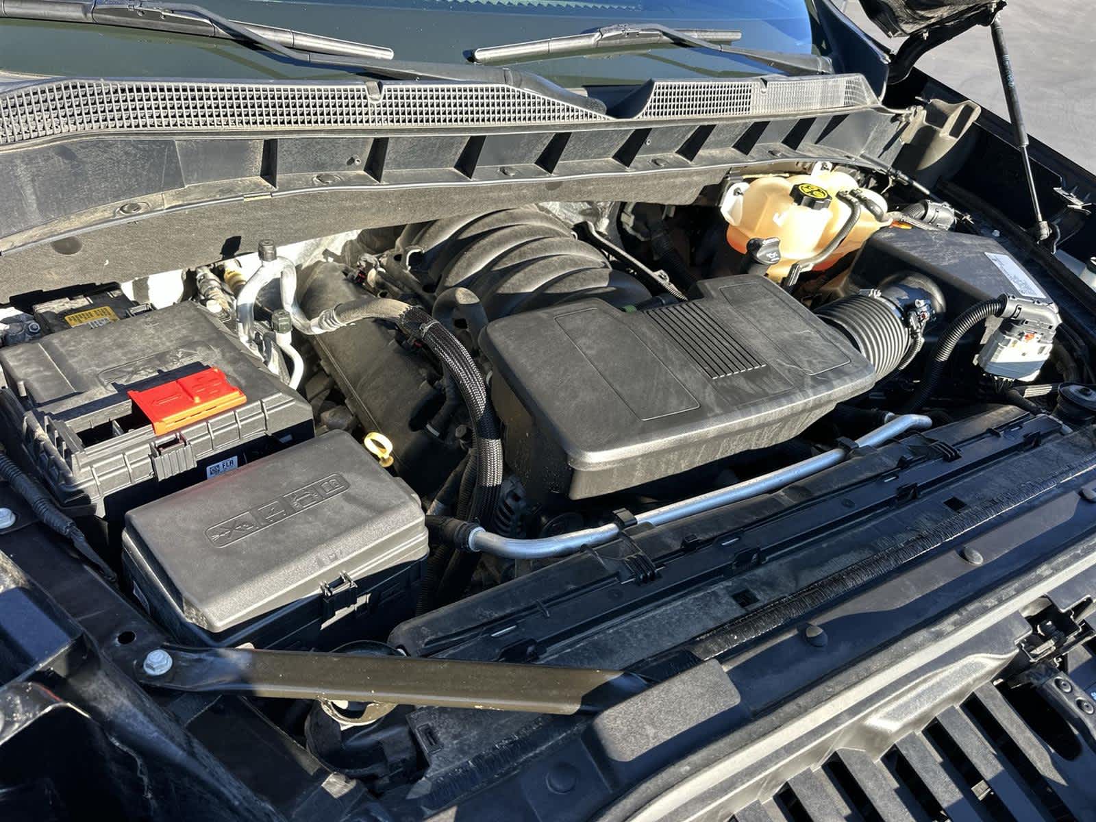 Thumbnail: 2019 Chevrolet Silverado 1500 - 9