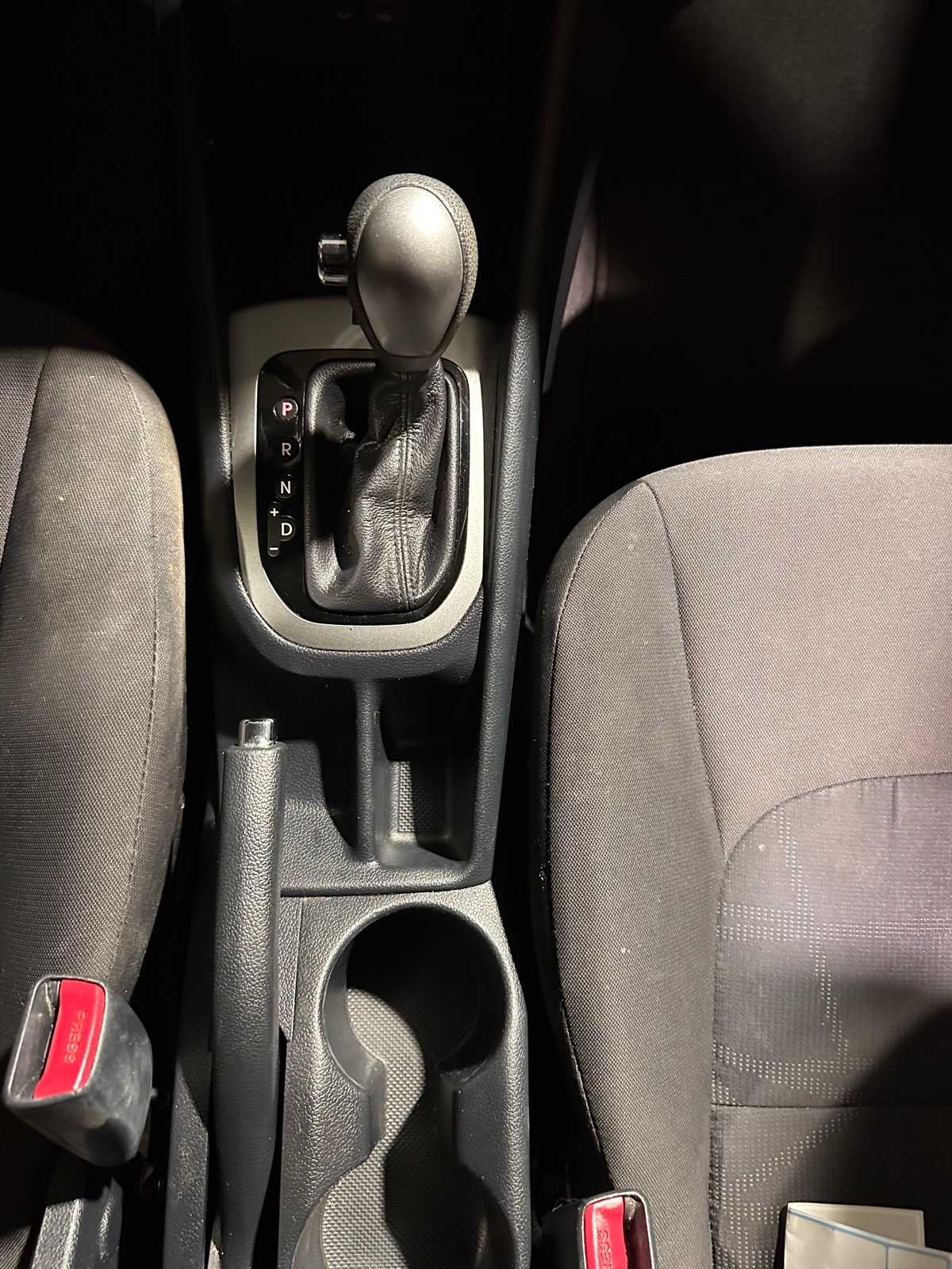 Thumbnail: 2016 Kia Rio - 15