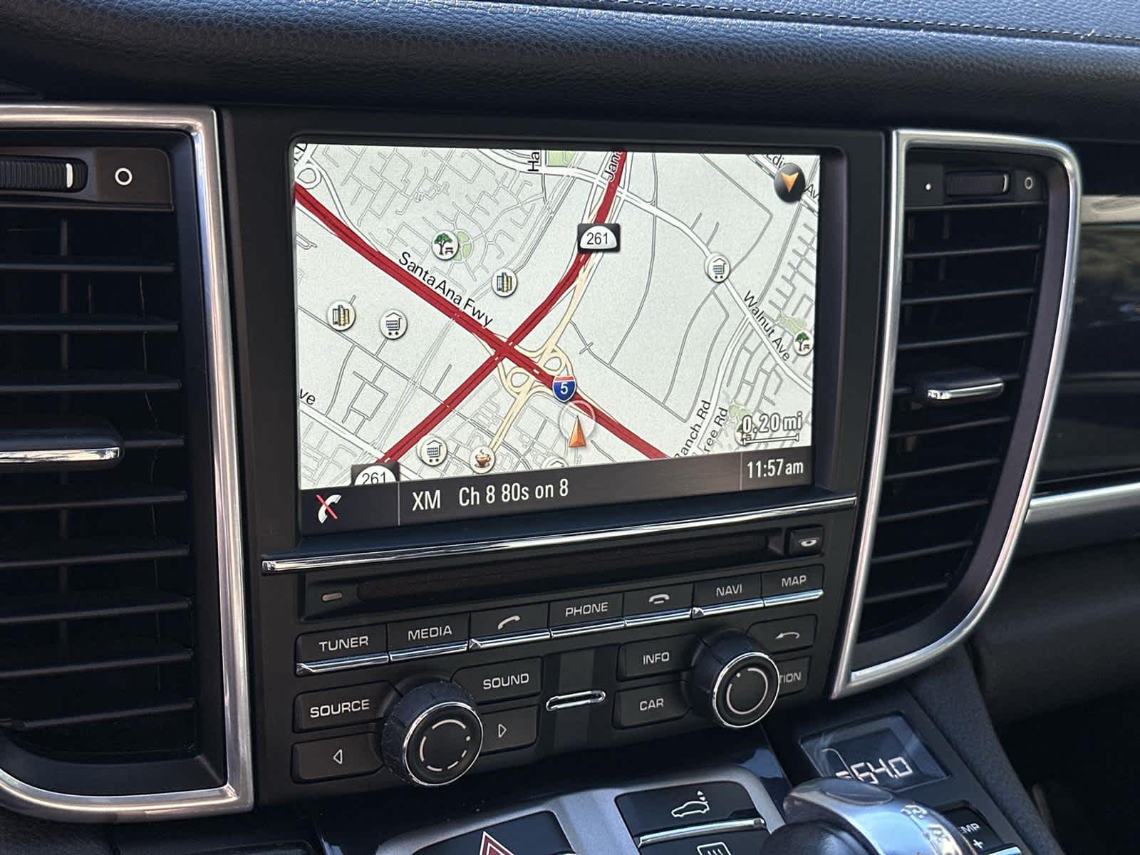 Thumbnail: 2016 Porsche Panamera - 17