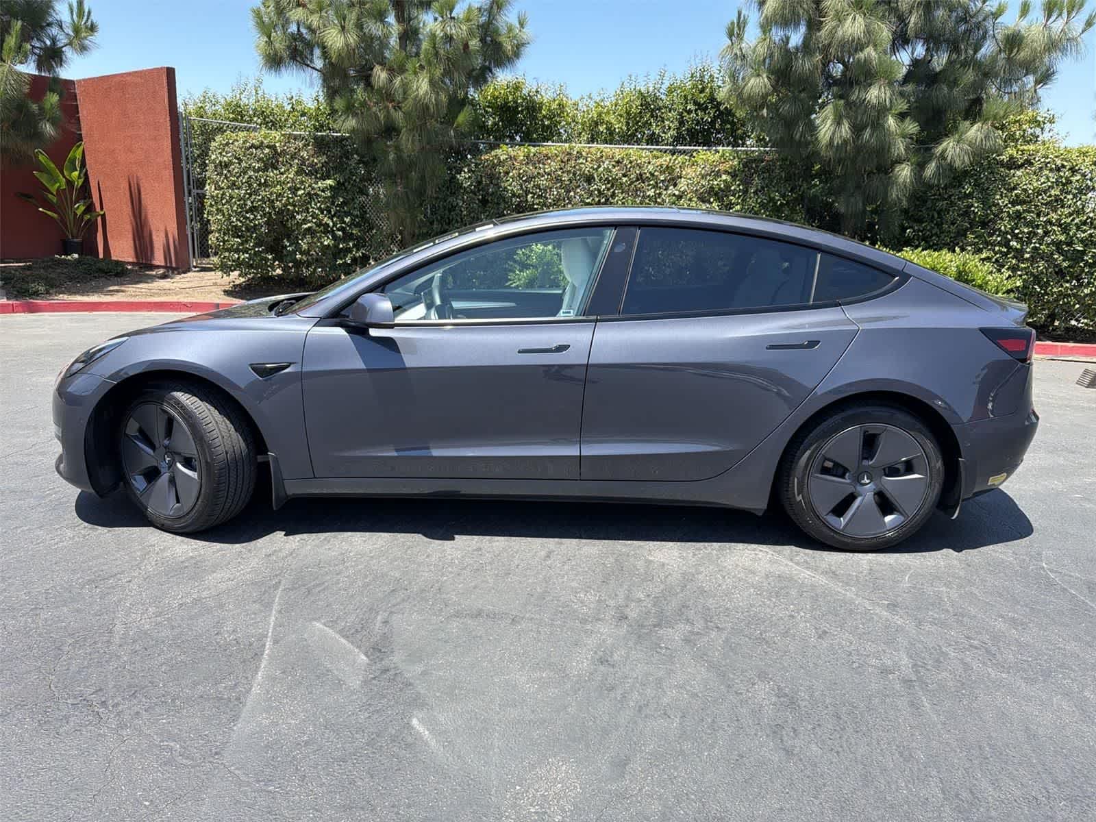 Thumbnail: 2022 Tesla Model 3 - 3