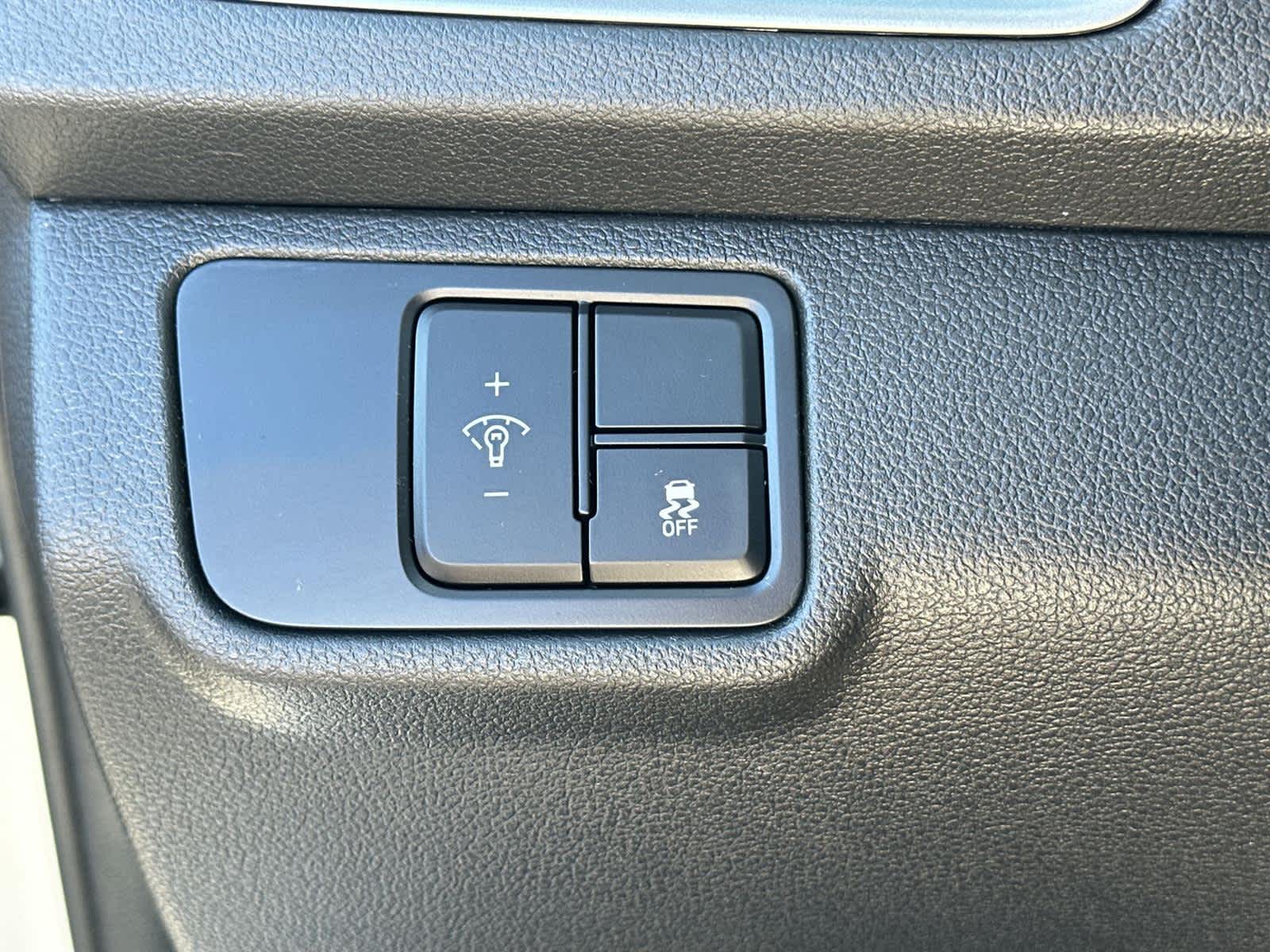 Thumbnail: 2022 Hyundai Accent - 27