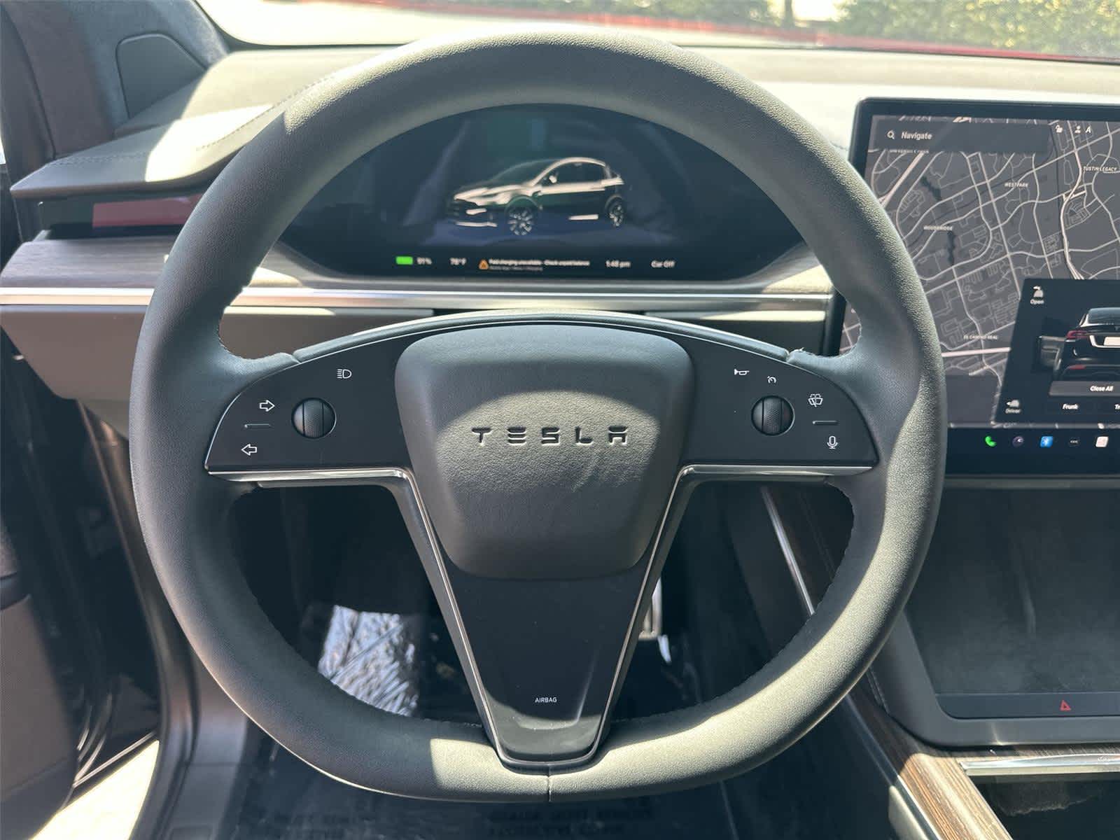 Thumbnail: 2023 Tesla Model X - 16