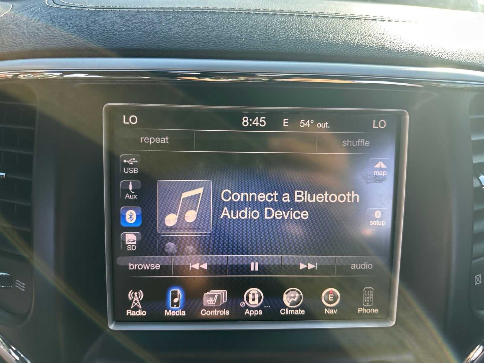 Thumbnail: 2015 Jeep Grand Cherokee - 16