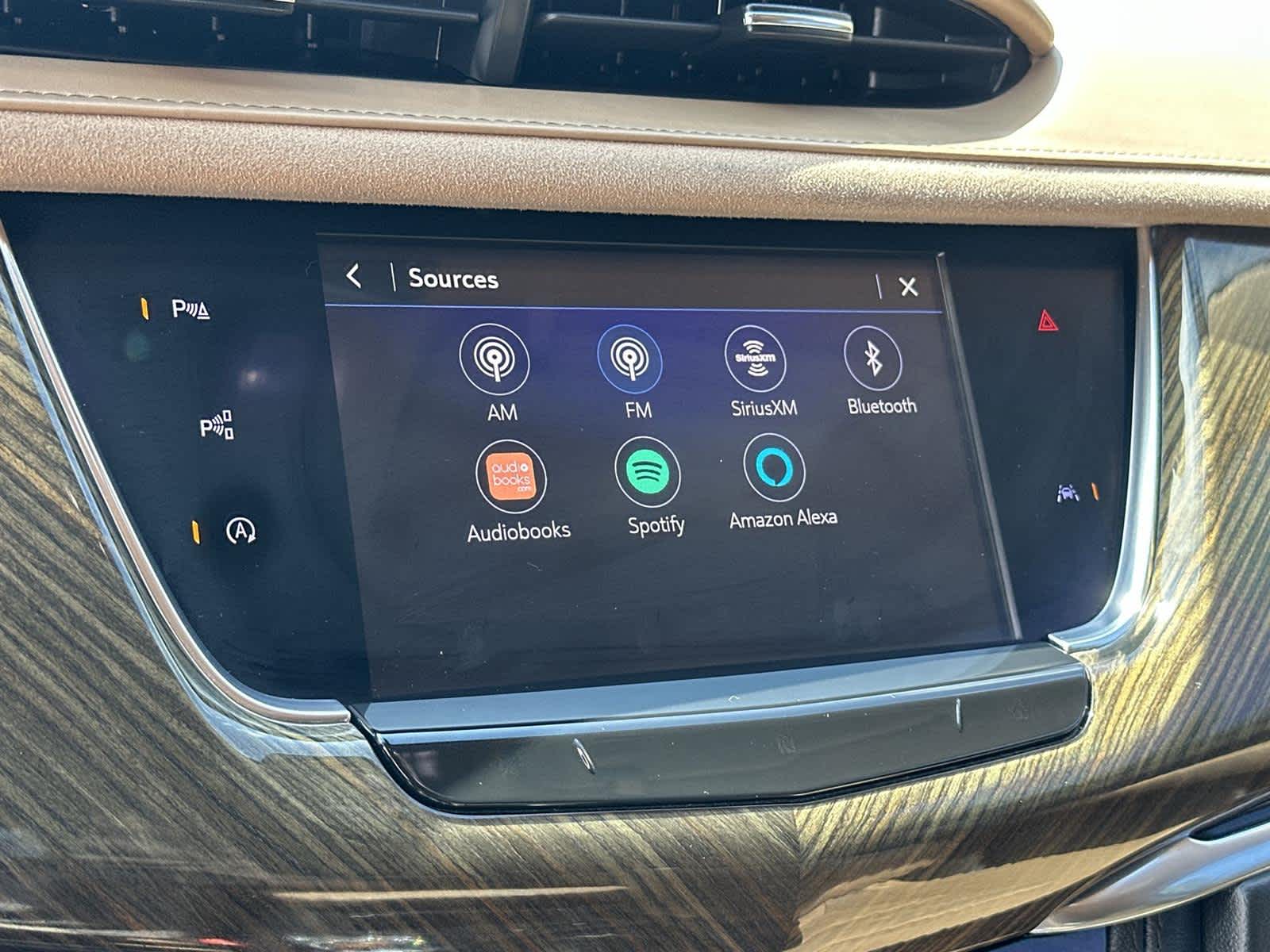 Thumbnail: 2020 Cadillac XT6 - 16