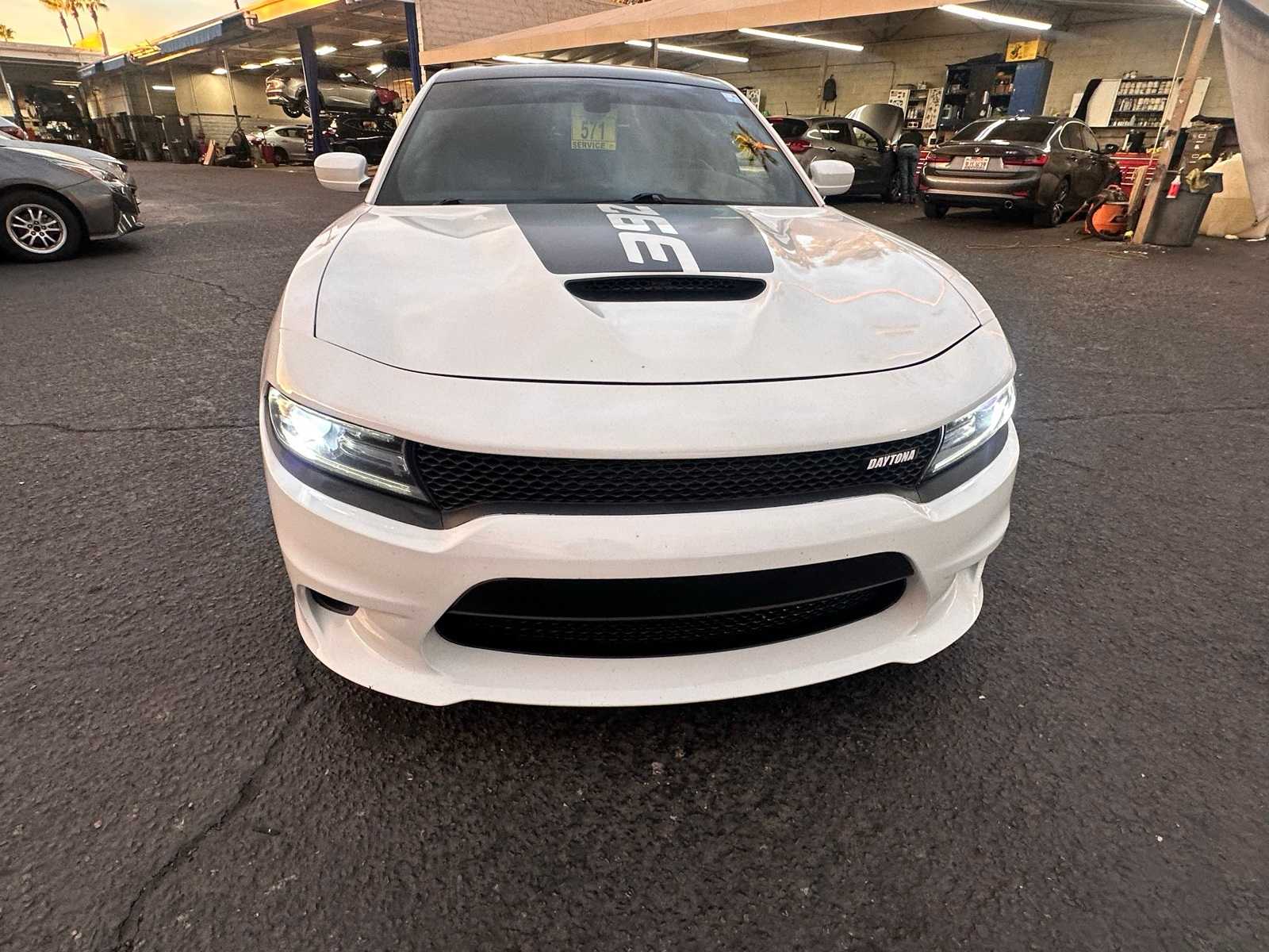 Thumbnail: 2018 Dodge Charger - 8