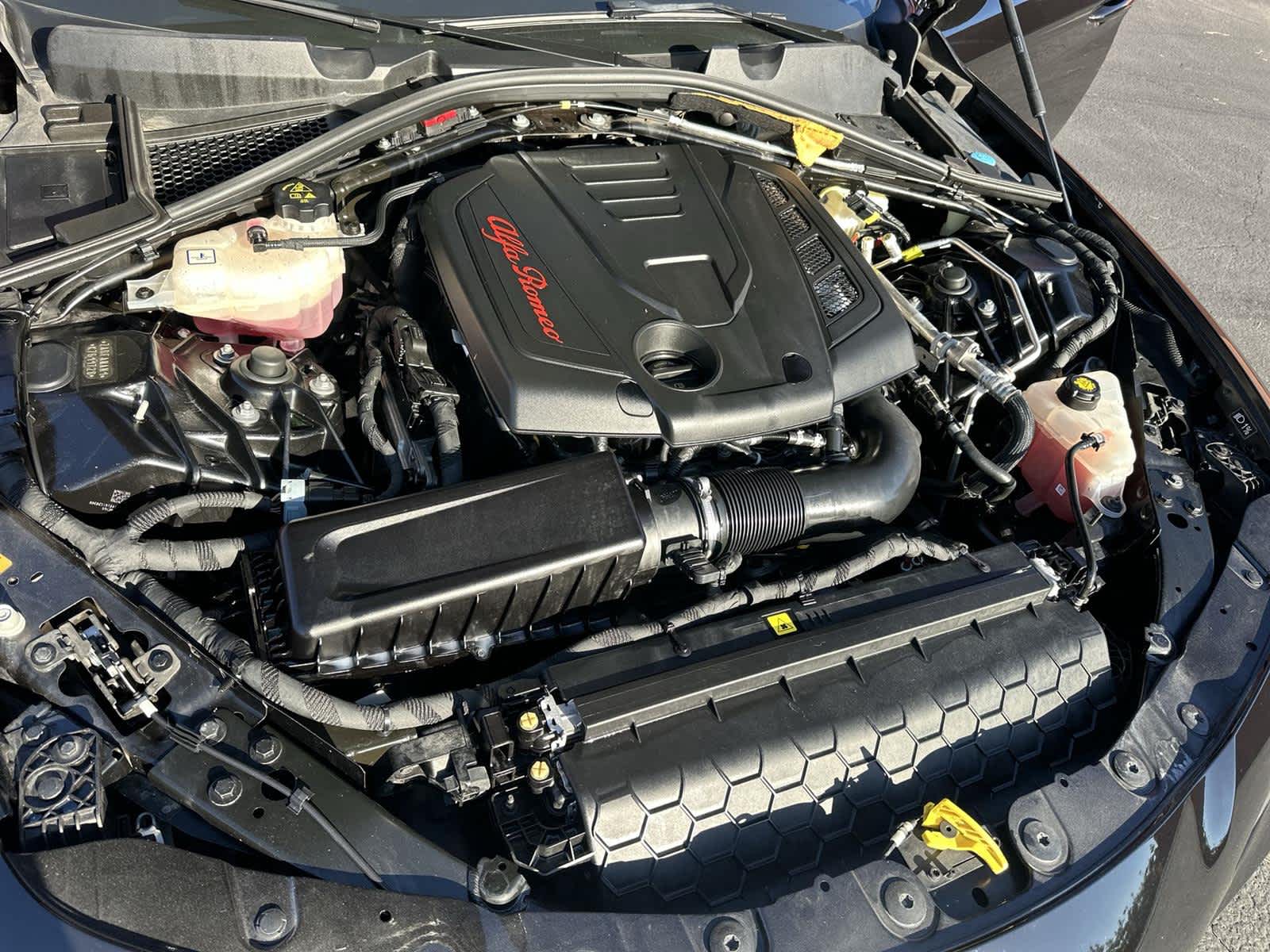 Thumbnail: 2019 Alfa Romeo Giulia - 9