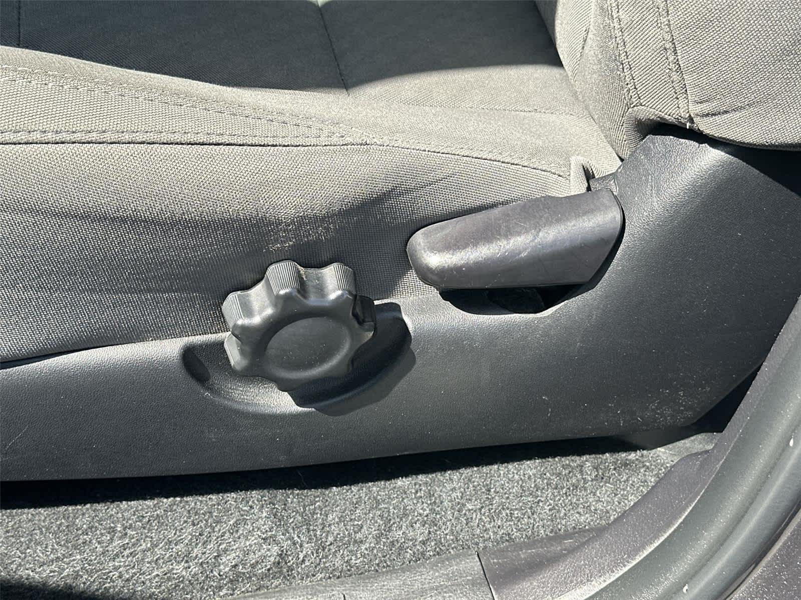 Thumbnail: 2020 Toyota Tacoma - 20