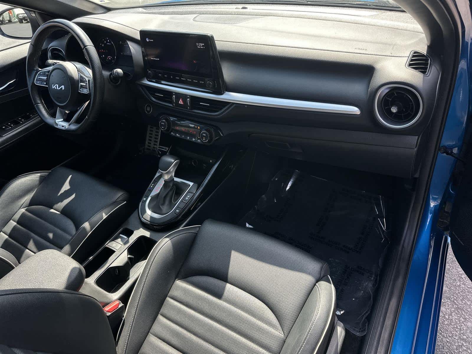 Thumbnail: 2022 Kia Forte - 12