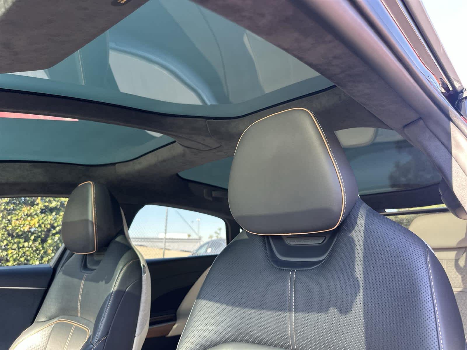 Thumbnail: 2022 Lucid Air - 32