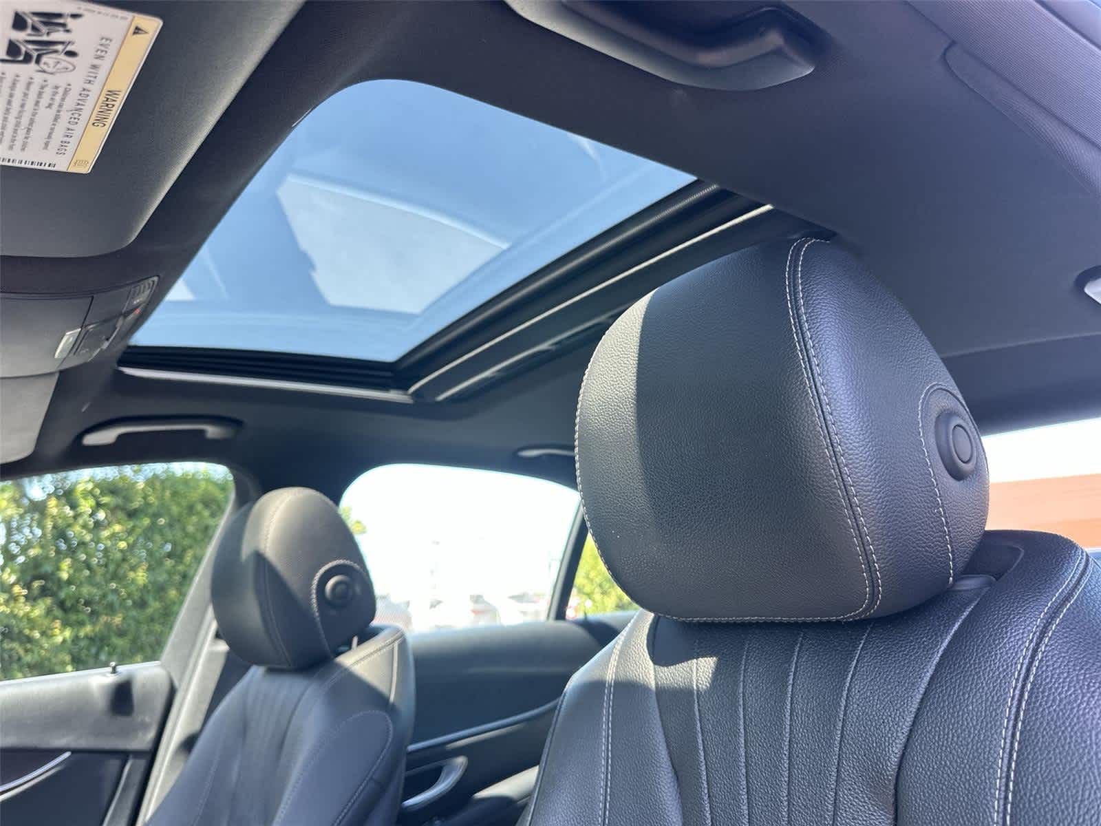 Thumbnail: 2019 Mercedes-Benz E-Class - 32