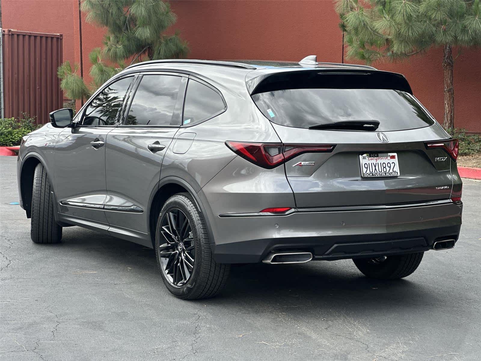 Thumbnail: 2025 Acura MDX - 5