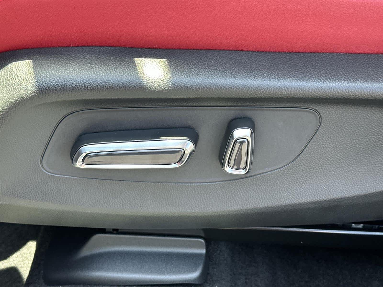 Thumbnail: 2025 Acura ADX - 22