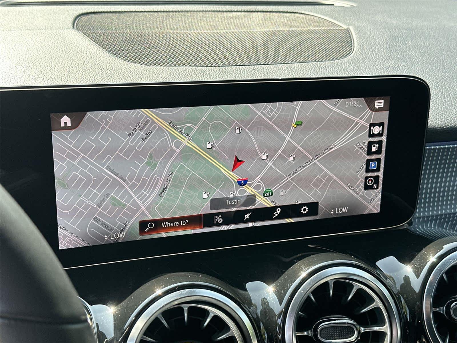 Thumbnail: 2023 Mercedes-Benz EQB - 17