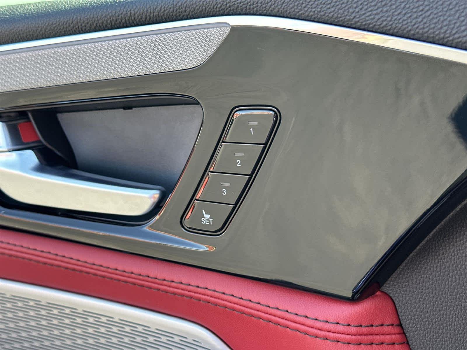 Thumbnail: 2024 Acura MDX - 29