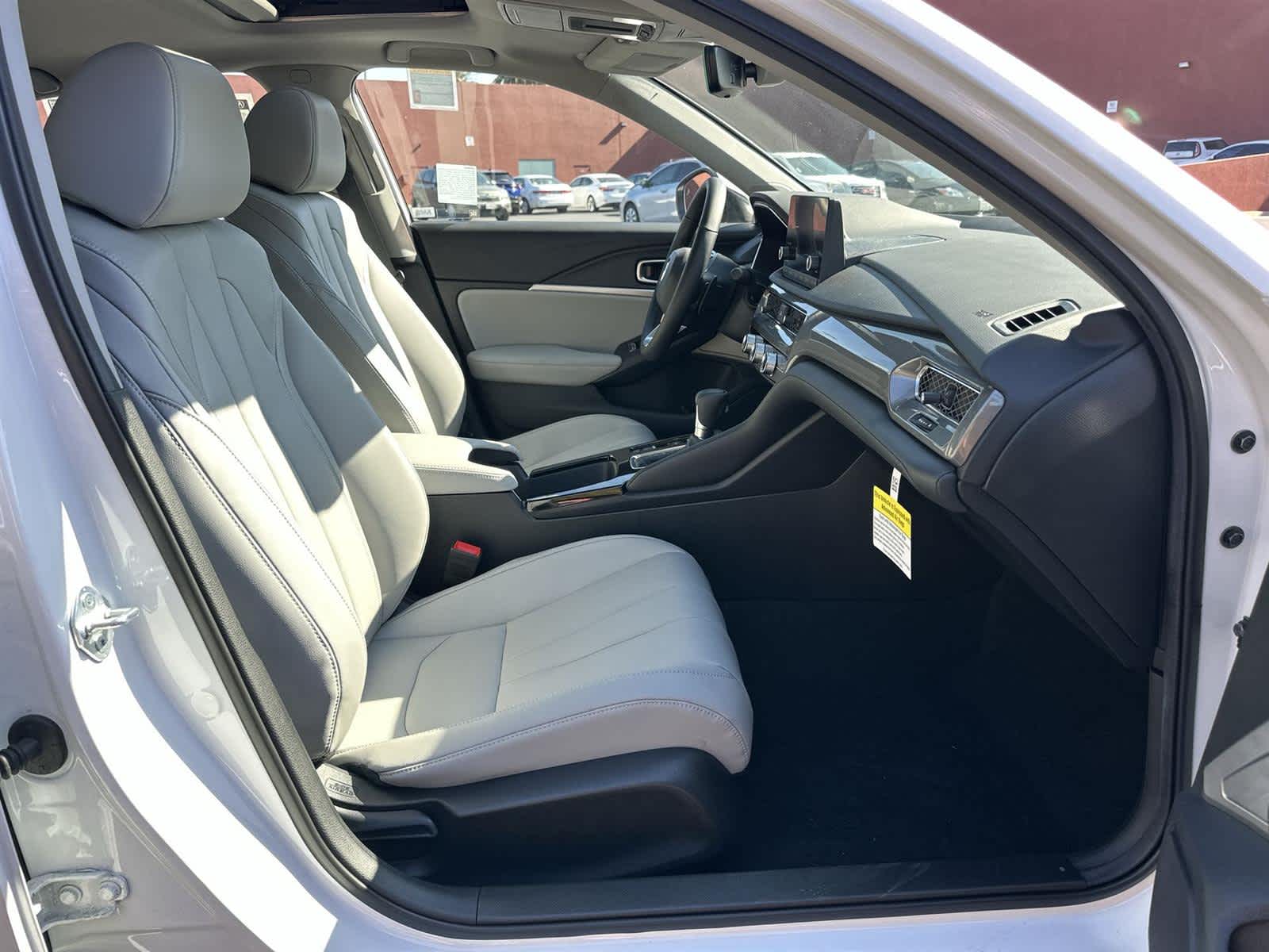 Thumbnail: 2025 Acura Integra - 14