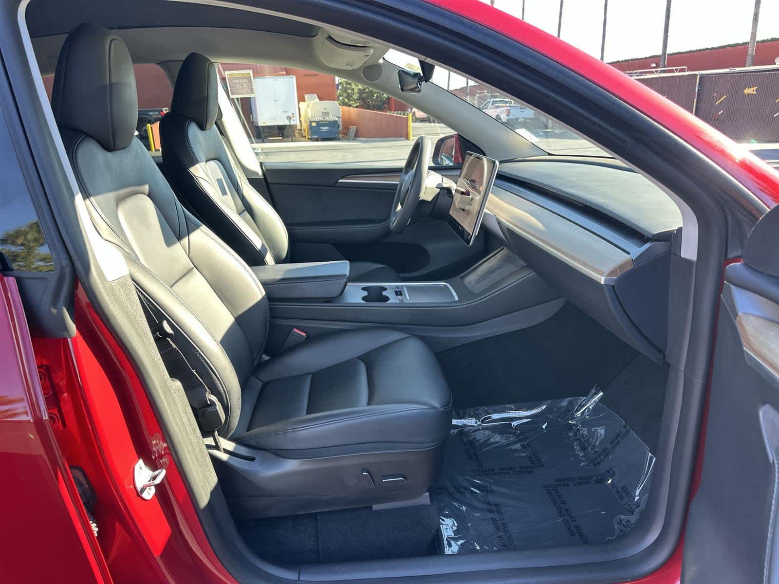 Thumbnail: 2023 Tesla Model Y - 14