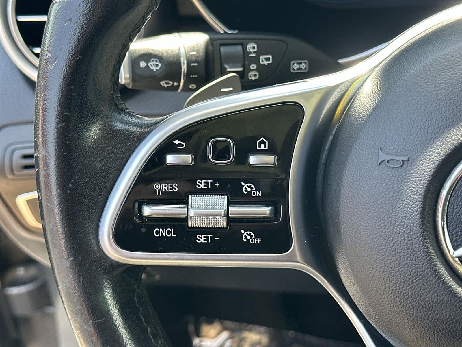 Thumbnail: 2021 Mercedes-Benz GLC - 23