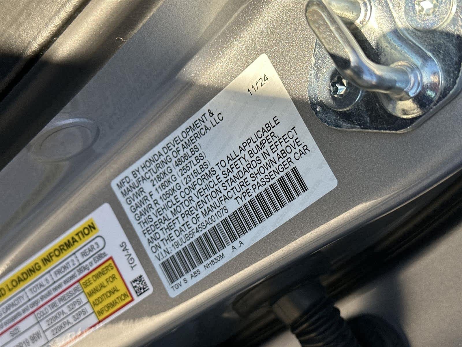 Thumbnail: 2025 Acura TLX - 22