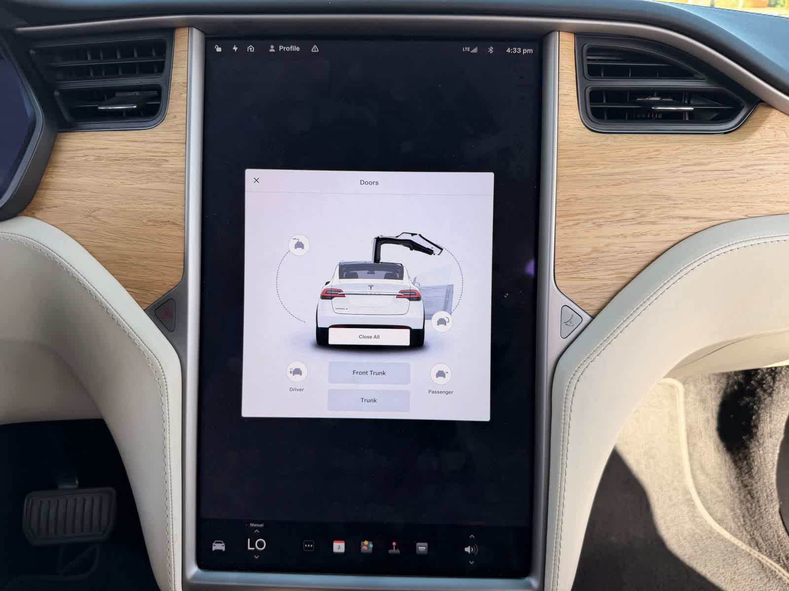 Thumbnail: 2018 Tesla Model X - 14