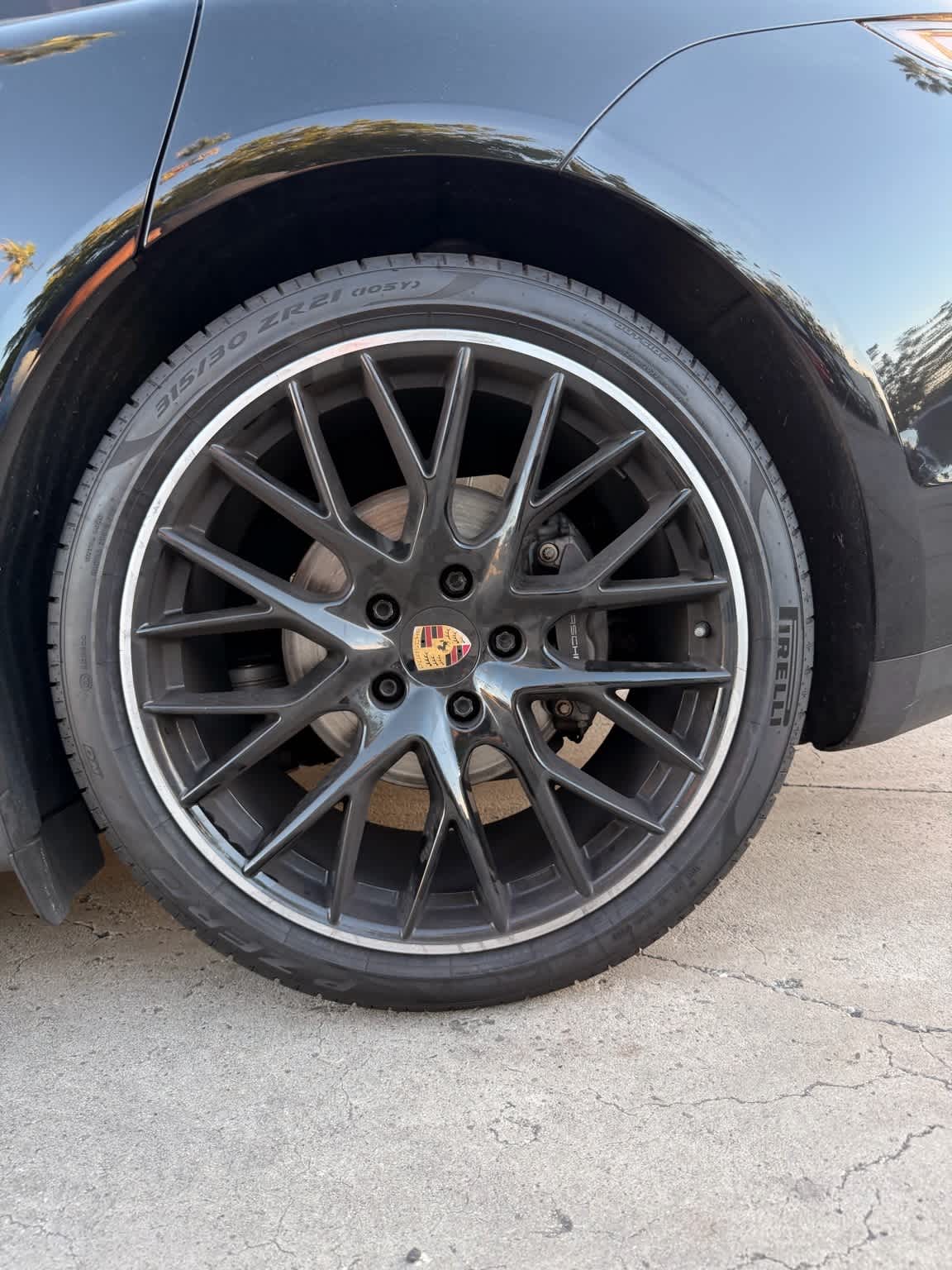 Thumbnail: 2020 Porsche Panamera - 20