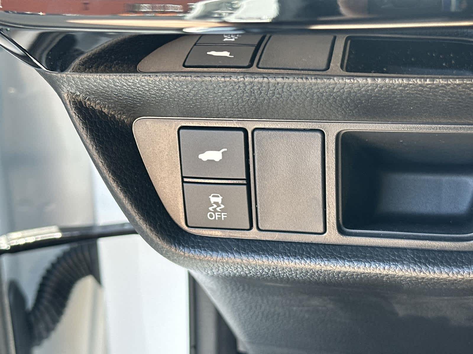 Thumbnail: 2025 Acura ADX - 28