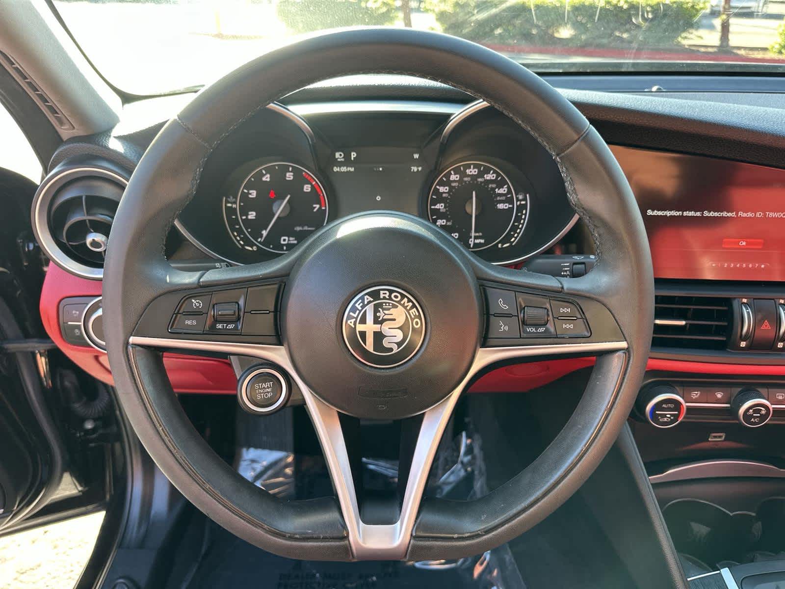 Thumbnail: 2019 Alfa Romeo Giulia - 15
