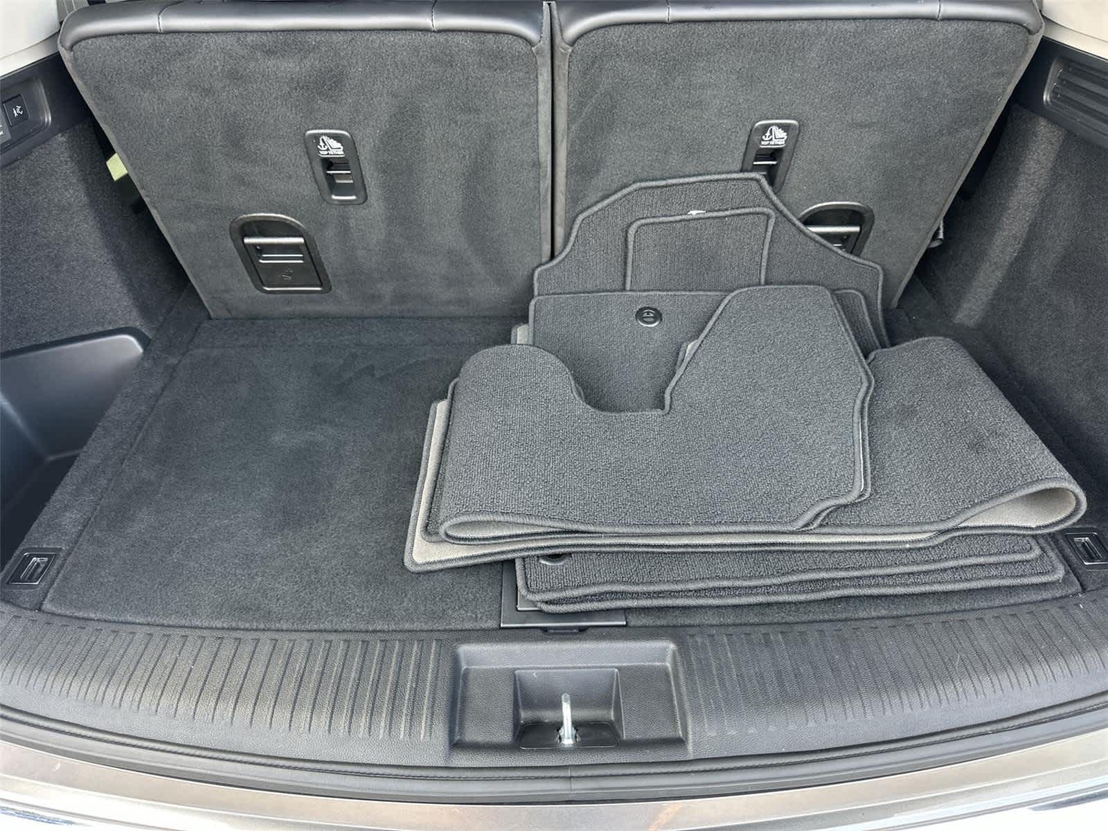 Thumbnail: 2025 Acura MDX - 20