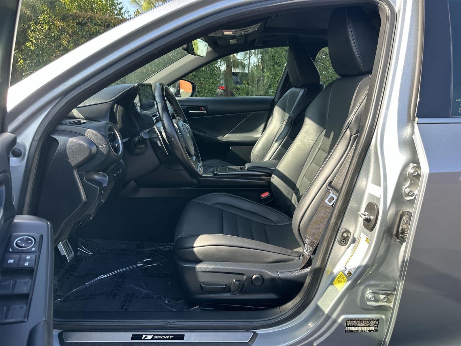 Thumbnail: 2021 Lexus IS - 11