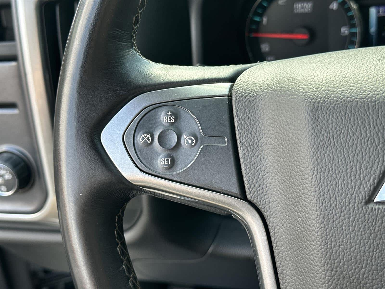 Thumbnail: 2016 Chevrolet Silverado 1500 - 22