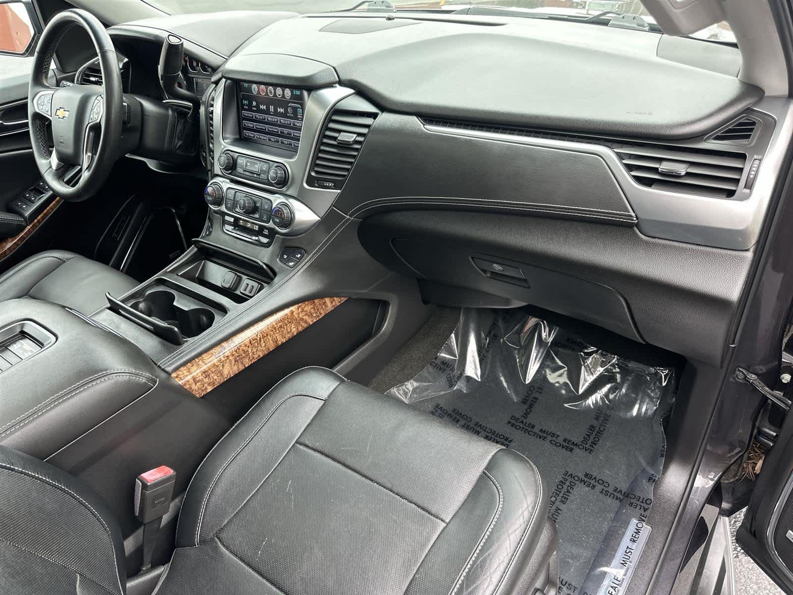 Thumbnail: 2016 Chevrolet Suburban - 12